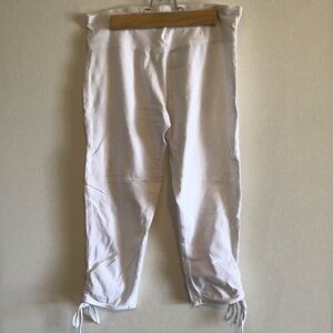 White Capri Pants